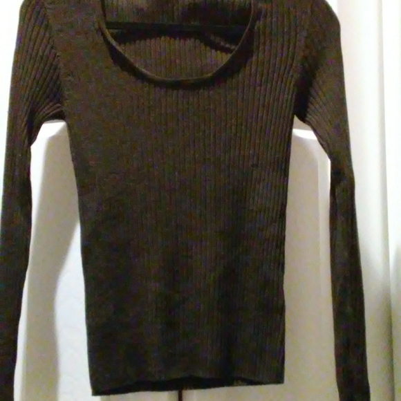 - Tory Burch pullover - Picture 6 of 6